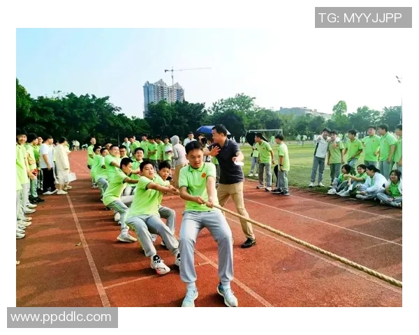 汇聚激情与活力点燃赛场魅力展现青春风采与团队精神 汇聚激情与活力点燃赛场魅力展现青春风采与团队精神